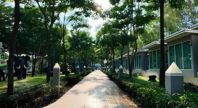 泰亚金海度假村 大城 外观 照片